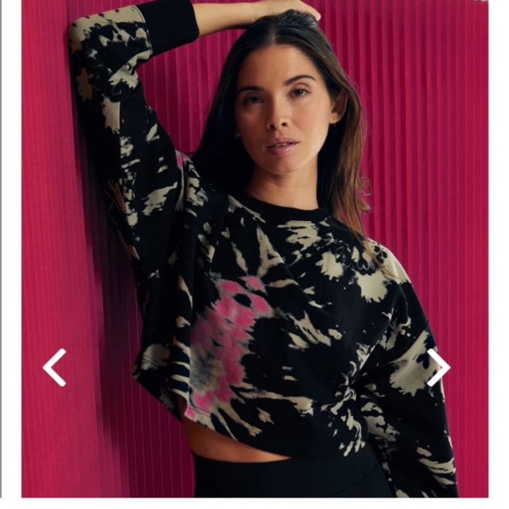 Noli cropped Black and Pink Women's Top